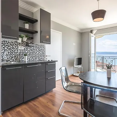 Pet Friendly In With Wifi Apartment *